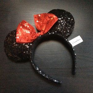 Minnie Mouse headband
